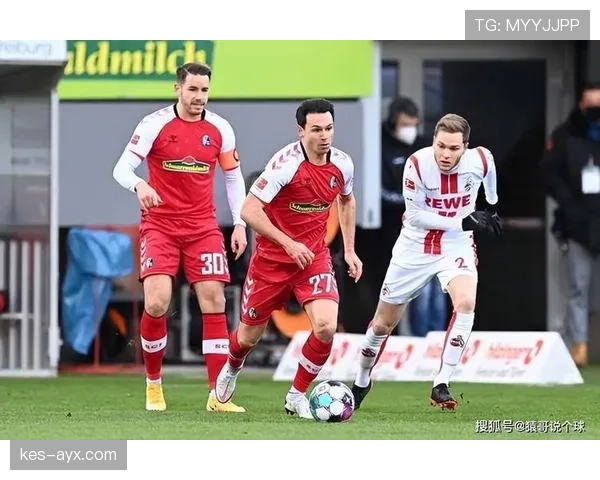 弗赖堡进攻战术解析：团队协作铸就赛场稳健表现
