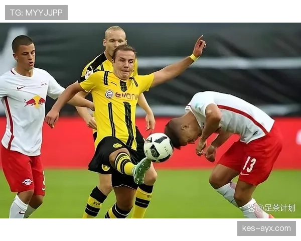 德甲争冠白热化：次席球队强势复苏紧追榜首